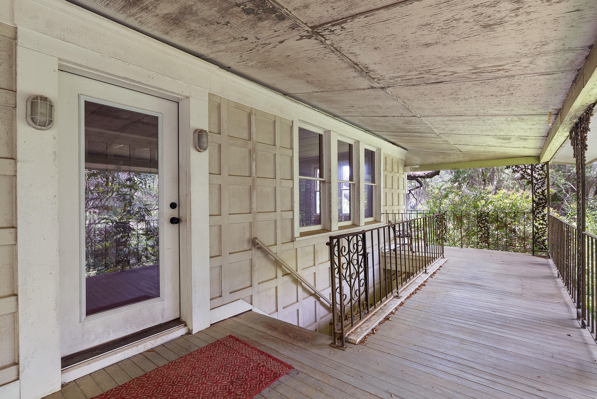 2180 Wappoo Hall Road Charleston, SC 29412 - Photo 17 of 46 Toolbox_WappooHouse_17