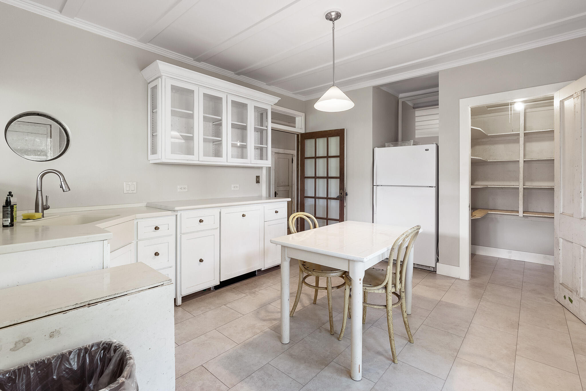 2180 Wappoo Hall Road Charleston, SC 29412 - Photo 25 of 46 Toolbox_WappooHouse_7