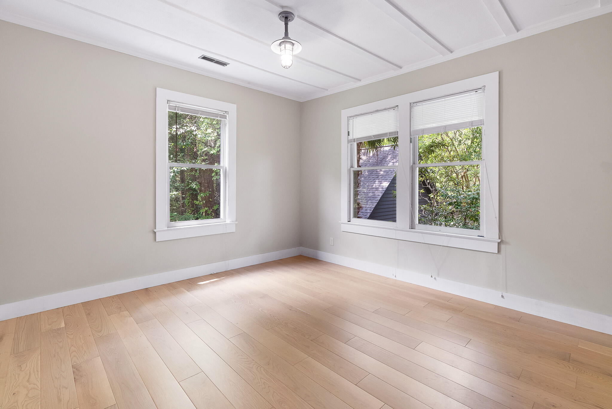 2180 Wappoo Hall Road Charleston, SC 29412 - Photo 30 of 46 Toolbox_WappooHouse_12