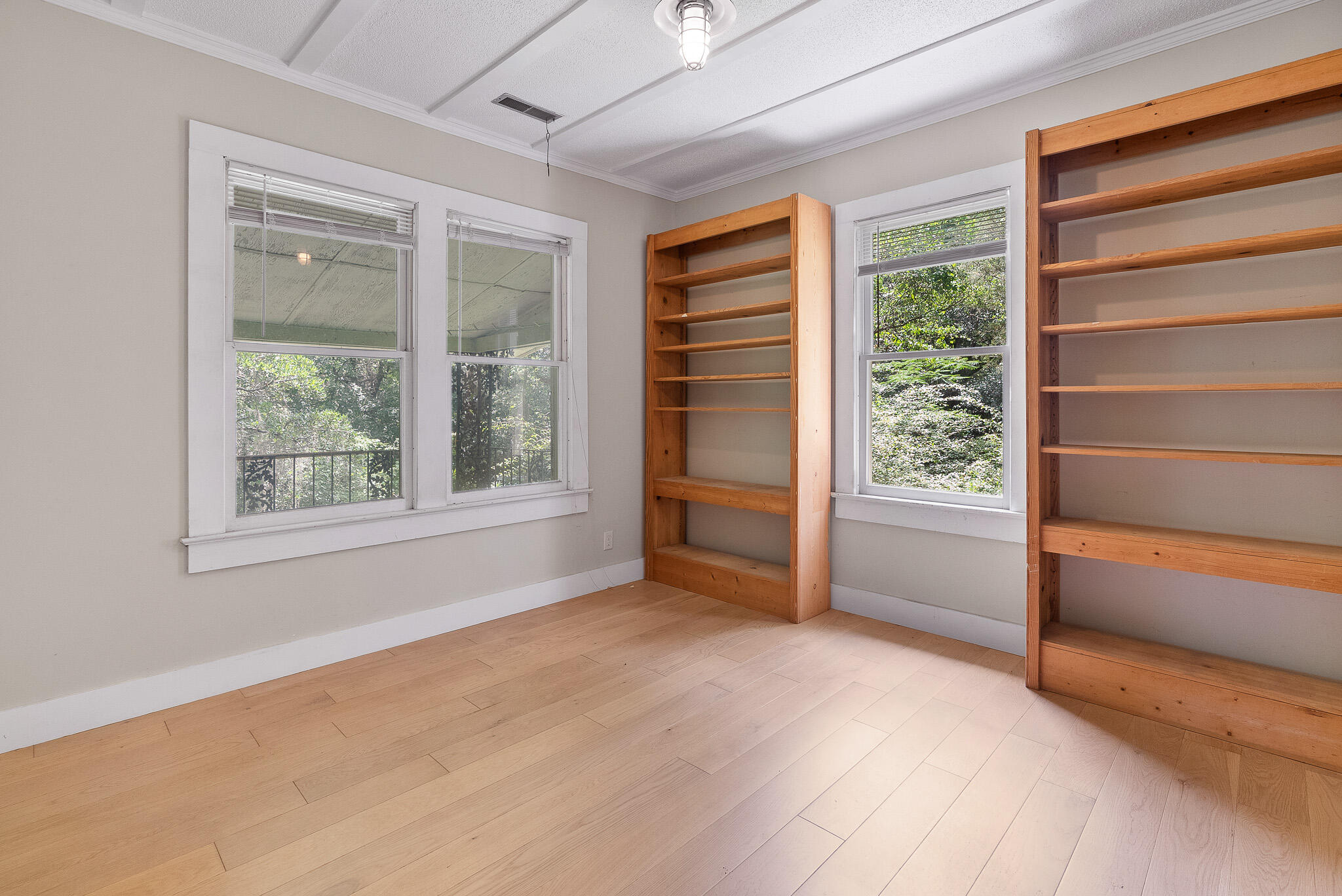 2180 Wappoo Hall Road Charleston, SC 29412 - Photo 32 of 46 Toolbox_WappooHouse_14