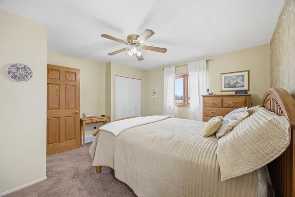 $550,000 | 1355 Cossette Drive, Fargo, ND 58104