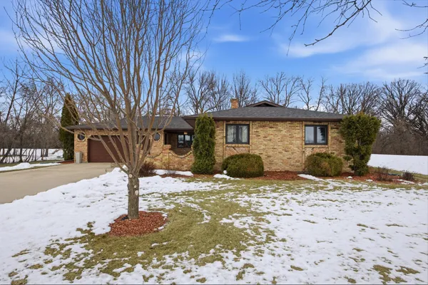 $550,000 | 1355 Cossette Drive, Fargo, ND 58104