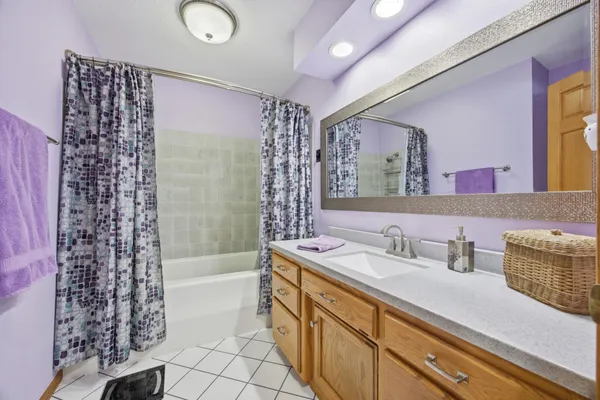 $550,000 | 1355 Cossette Drive, Fargo, ND 58104