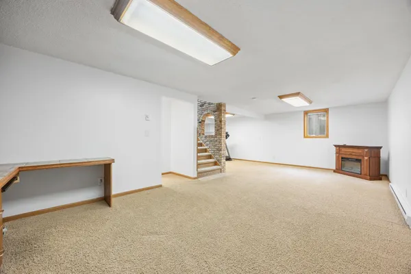 $550,000 | 1355 Cossette Drive, Fargo, ND 58104