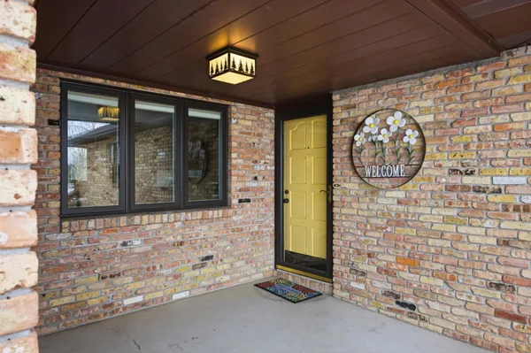 $550,000 | 1355 Cossette Drive, Fargo, ND 58104