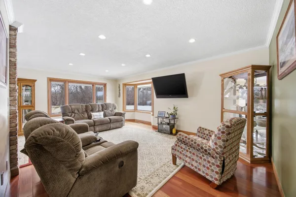 $550,000 | 1355 Cossette Drive, Fargo, ND 58104