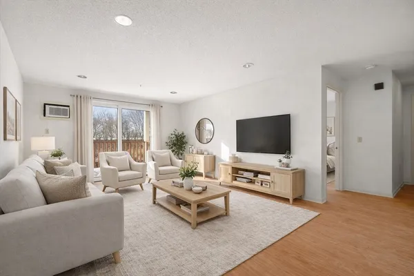 $345,000 | 2 Ocean Avenue, Unit 2K, Gloucester, MA 01930