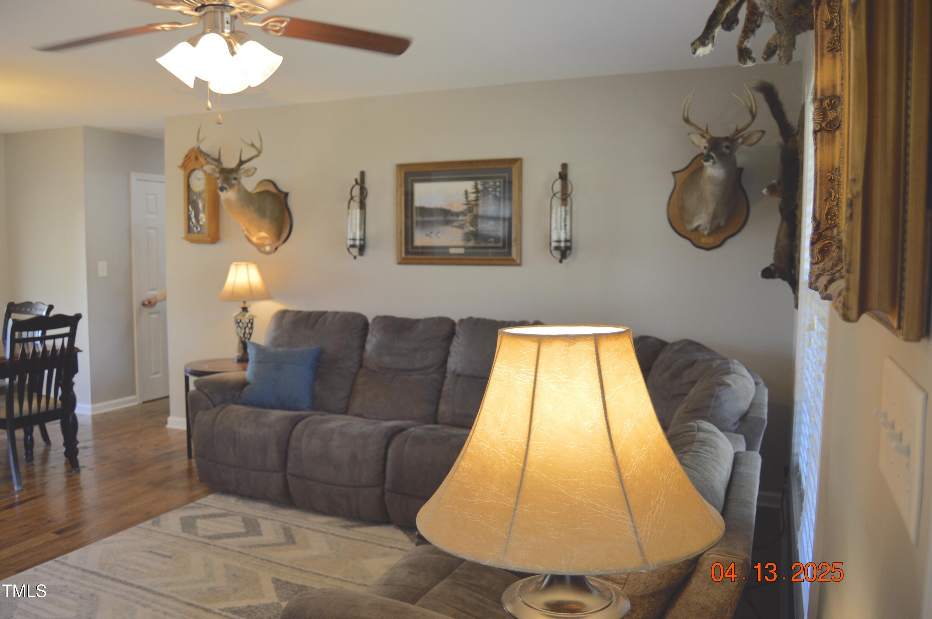 860 Bear Road Benson, NC 27504 - Photo 18 of 42 Living