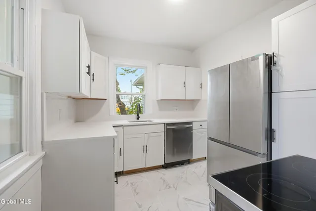 $339,000 | 2 Glenwood Street, Albany, NY 12208