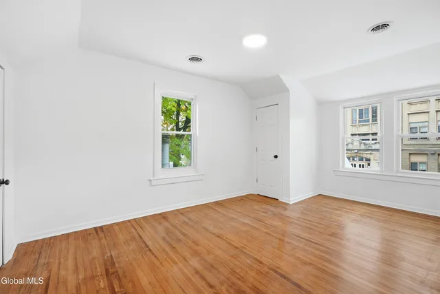 $339,000 | 2 Glenwood Street, Albany, NY 12208