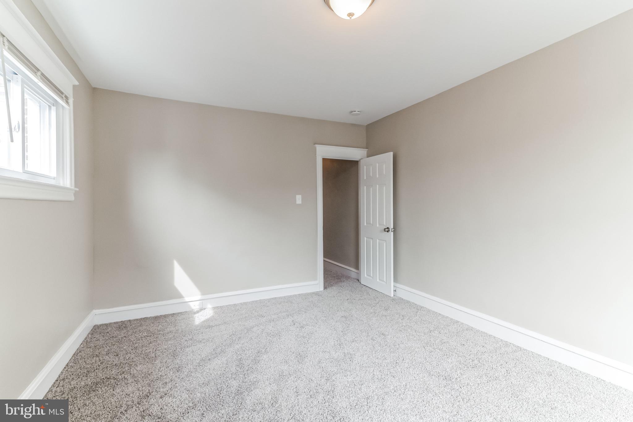 226 Avon Road Upper Darby, PA 19082 - Photo 27 of 33