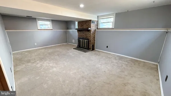 $2,500 | 871 Broadfield Drive, Newark, DE 19713