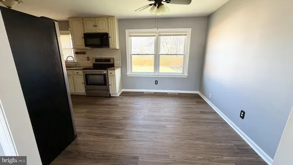 $2,500 | 871 Broadfield Drive, Newark, DE 19713