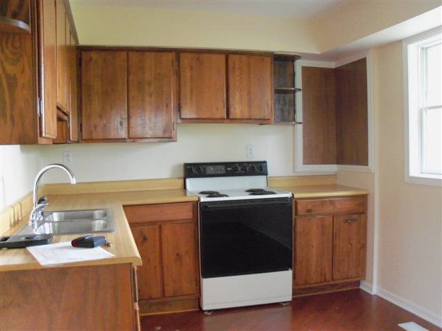 11901-11903 Foley Road Emmett, MI 48022 - Photo 6 of 26 31063727-5.JPG
