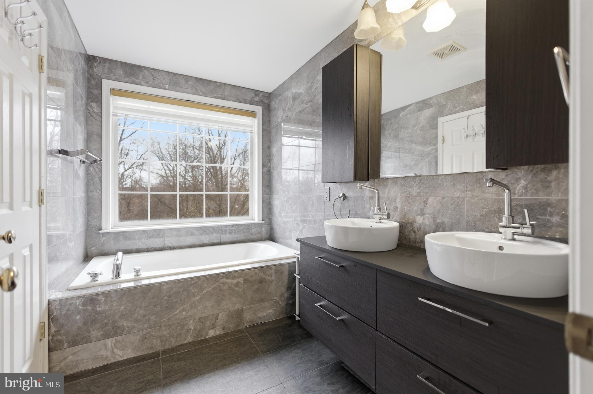 1629 Treetop View Terrace Silver Spring, MD 20904 - Photo 22 of 39