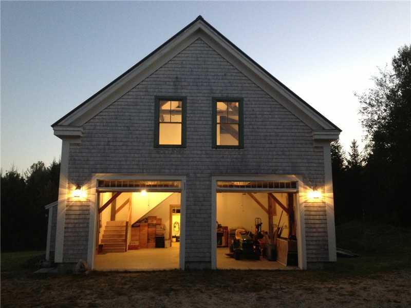 33 Cortland Road Freeport, ME 04032 - Photo 3 of 25 Exterior Front.