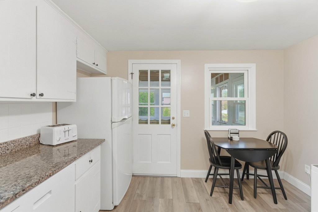 31 Allen Road Tewksbury, MA 01876 - Photo 12 of 35