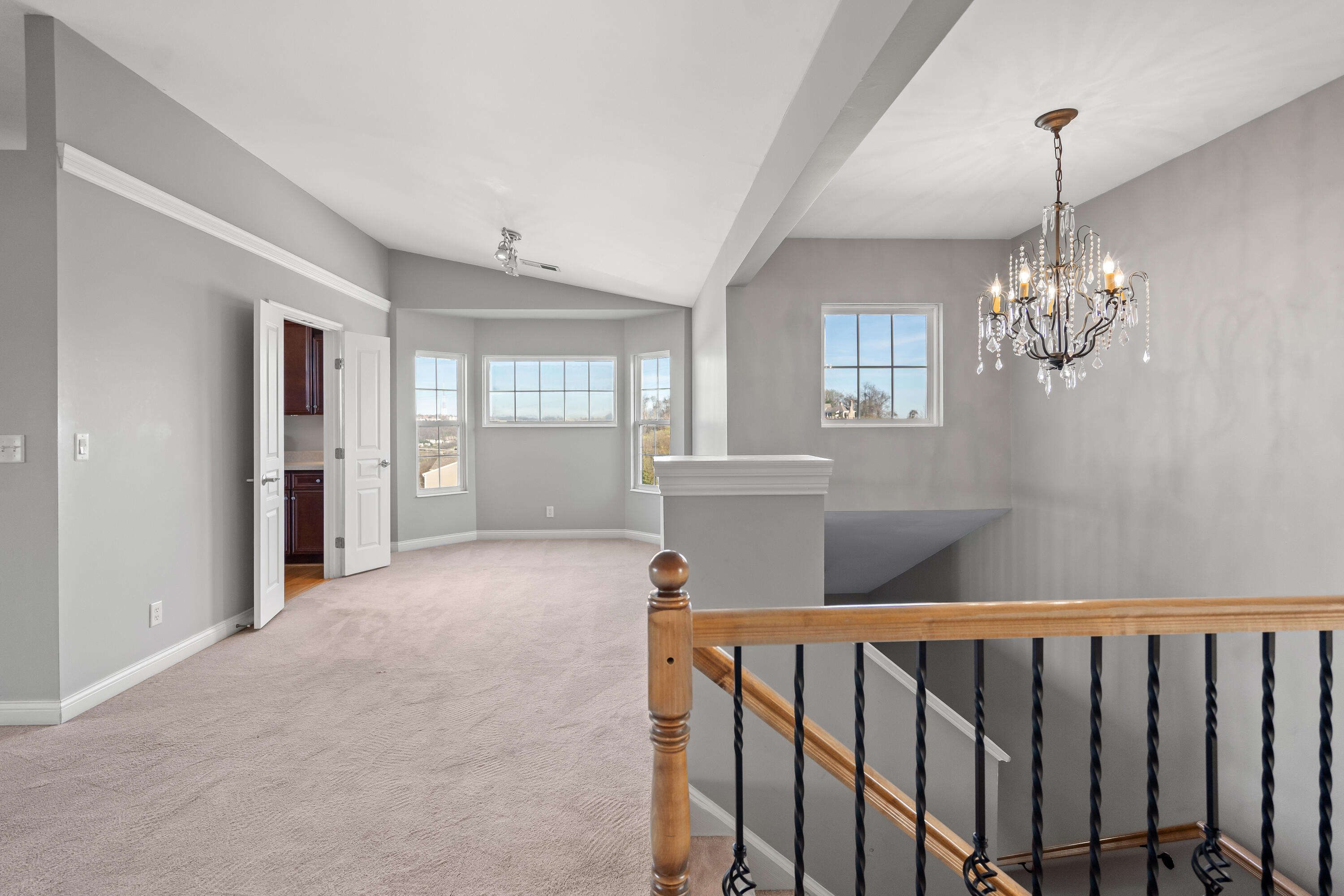 512 Rivers Breeze Drive Ludlow, KY 41016 - Photo 11 of 36