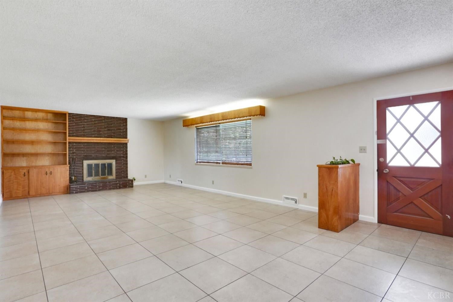19792 East Parlier Avenue Reedley, CA 93654 - Photo 4 of 31 Gallery Image 4