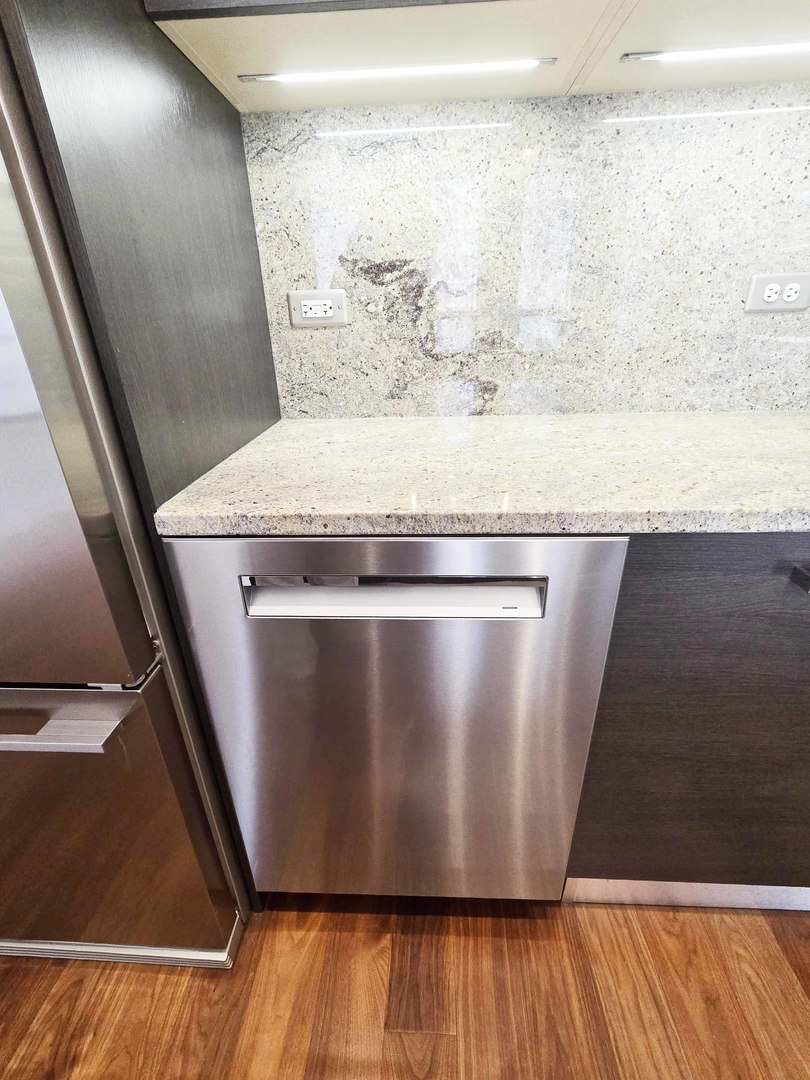 1100 West Adams Street, Unit 3N Chicago, IL 60607 - Photo 25 of 32