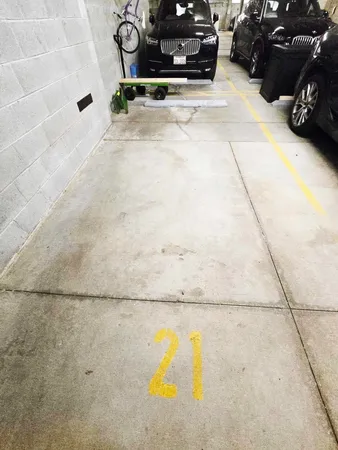 $7,500 | 1100 West Adams Street, Unit 3N, Chicago, IL 60607