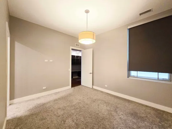 $7,500 | 1100 West Adams Street, Unit 3N, Chicago, IL 60607