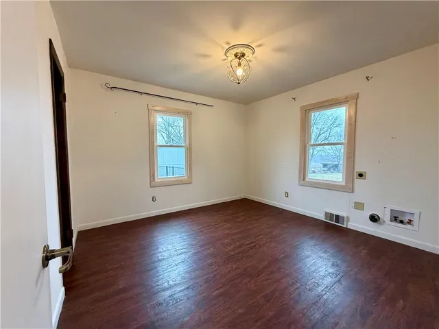 $270,000 | 299 Lynn Street, Dover, MO 64022