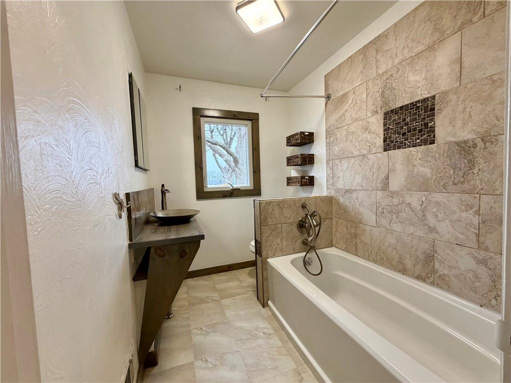 299 Lynn Street Dover, MO 64022 - Photo 19 of 26