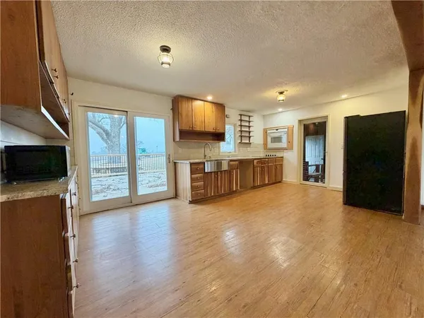 $245,000 | 299 Lynn Street, Dover, MO 64022