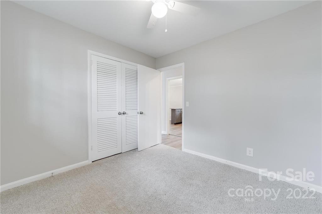 8111 Larkhaven Road Charlotte, NC 28216 - Photo 17 of 26 Gallery Image 17