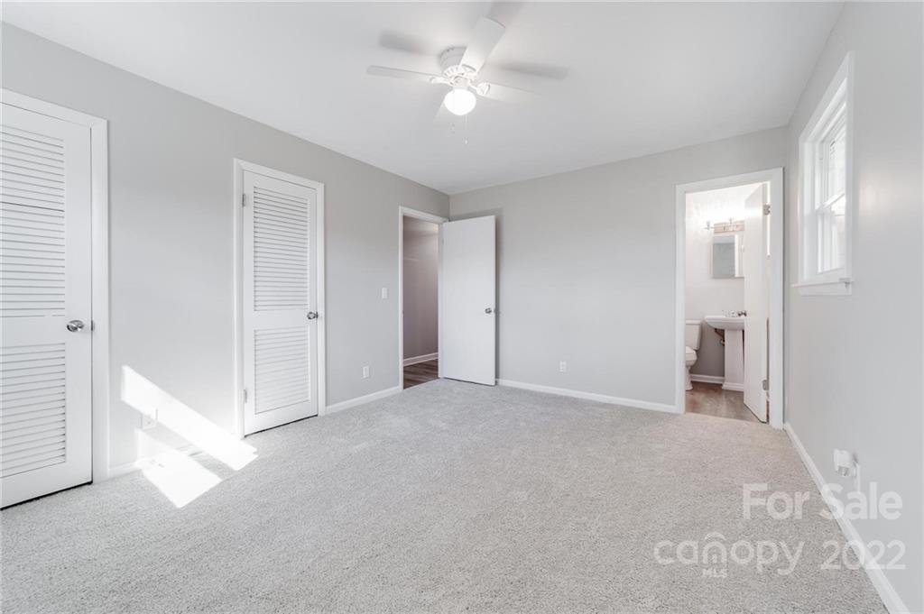 8111 Larkhaven Road Charlotte, NC 28216 - Photo 18 of 26 Gallery Image 18