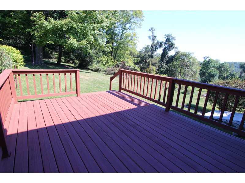 983 Agnew Road Baldwin, PA 15227 - Photo 21 of 23 Patio/Deck.