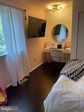 $665,000 | 10417 Sweepstakes Road, Damascus, MD 20872