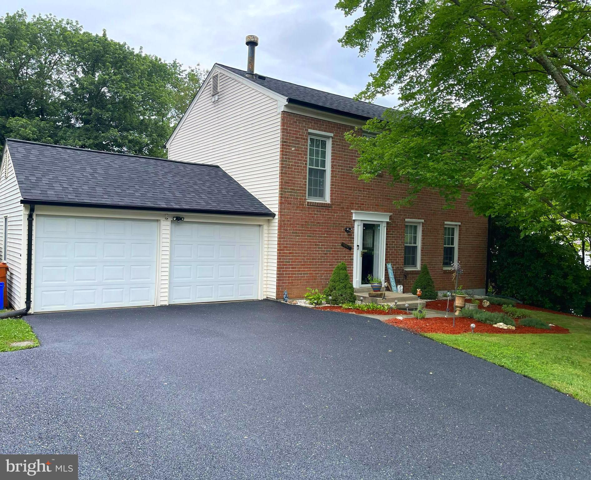 10417 Sweepstakes Road Damascus, MD 20872 - Photo 2 of 51