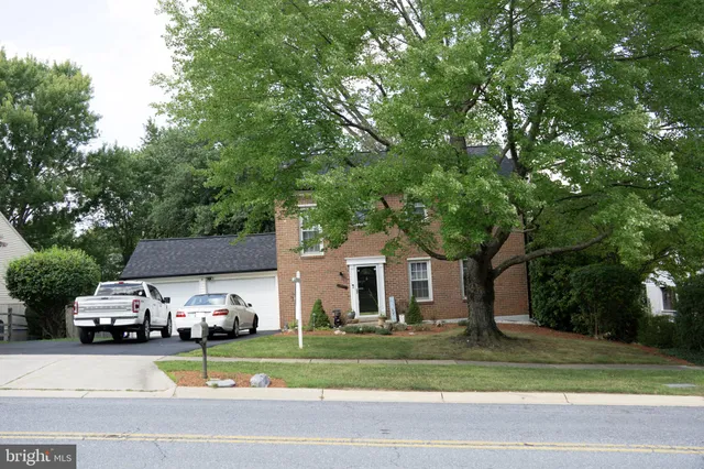 $685,000 | 10417 Sweepstakes Road, Damascus, MD 20872