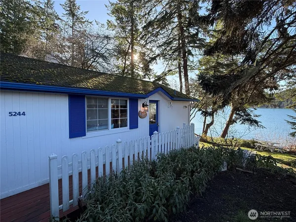 $1,295,000 | 5244 Deer Harbor Road, Orcas Island, WA 98243