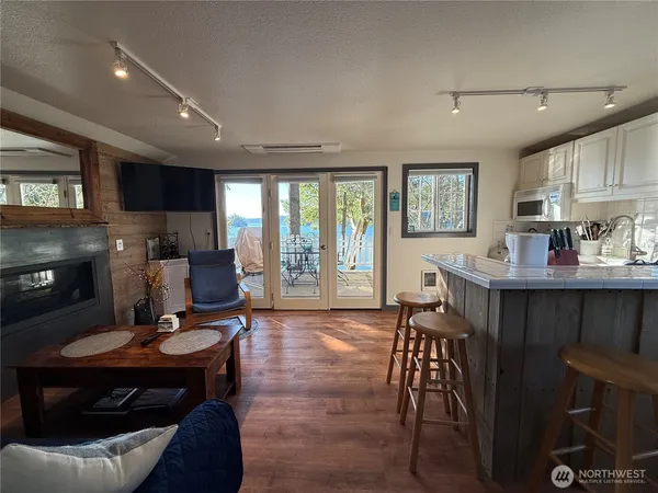 $1,295,000 | 5244 Deer Harbor Road, Orcas Island, WA 98243