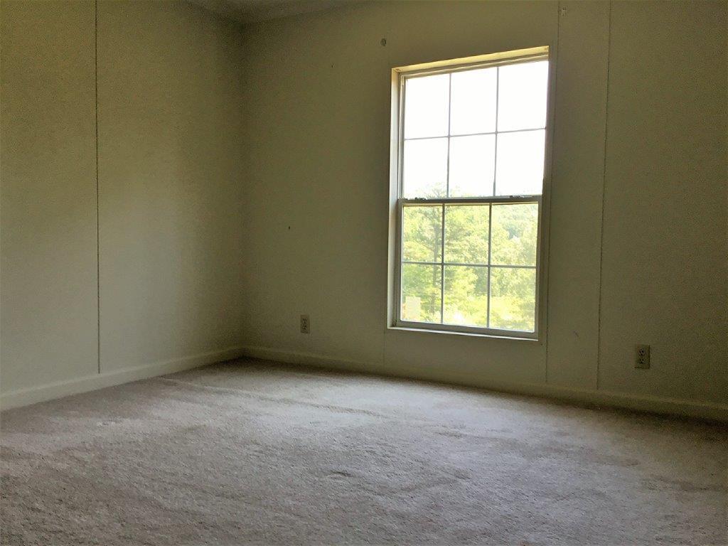 1239 Dutch Valley Road Clinton, TN 37716 - Photo 11 of 18 br 2 (2)