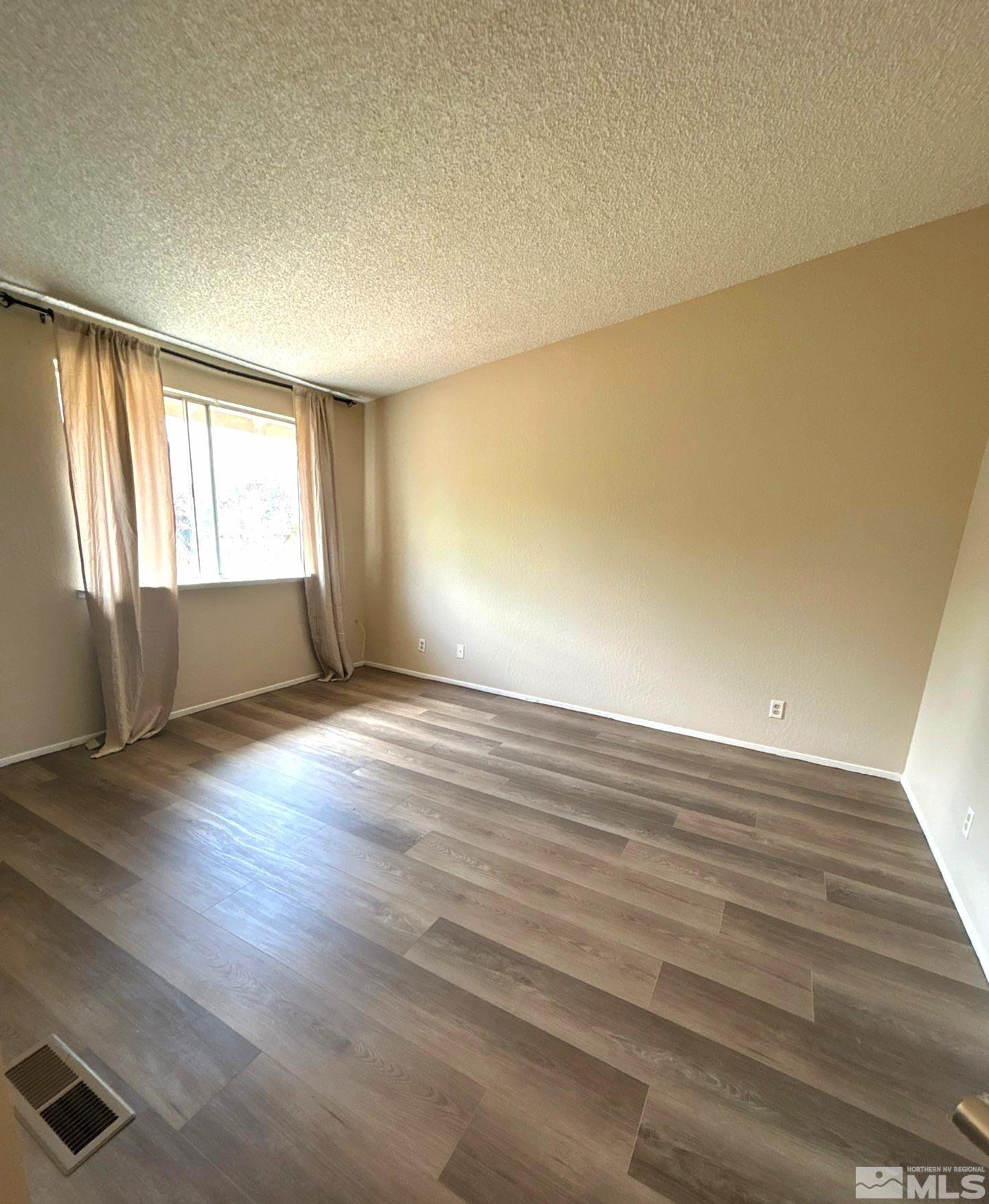 6126 White Water Way Reno, NV 89523 - Photo 9 of 19 Photo 9