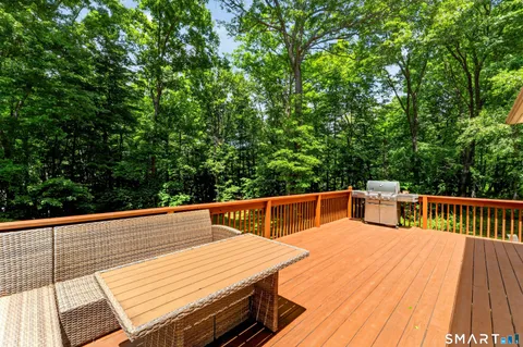 $610,000 | 14 Deerfield Drive, Newtown, CT 06482