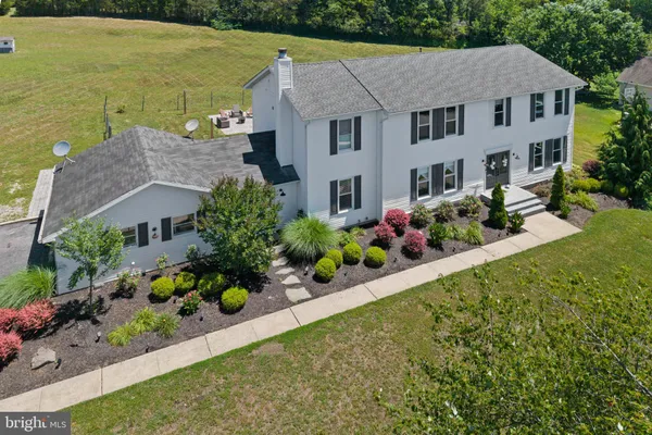 $799,900 | 192 Yorkshire Terrace, Wrightstown, NJ 08562