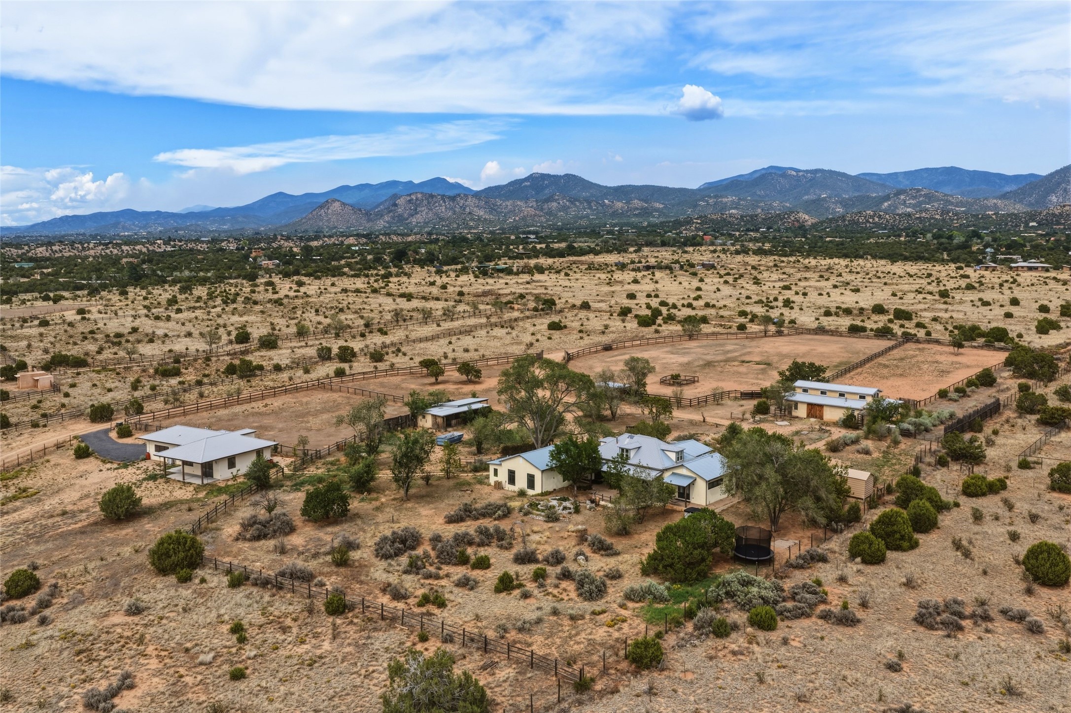 32 Jack Rabbit Lane Santa Fe, NM 87508 - Photo 3 of 60 Gallery Image 3