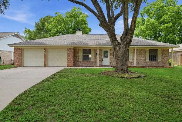 $288,900 | 815 Klare Avenue, Rosenberg, TX 77471