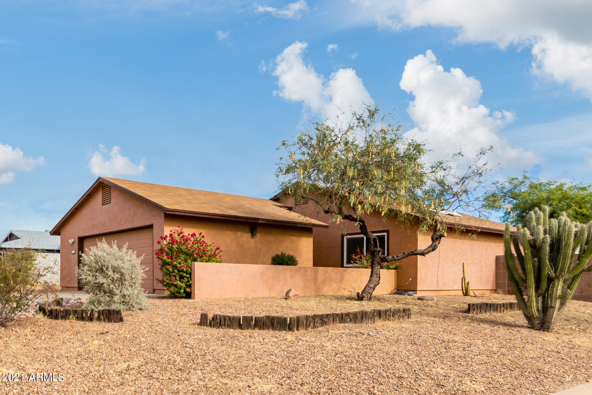 2697 South Gila Road Apache Junction, AZ 85119 - Photo 2 of 29 0006-06-Gila