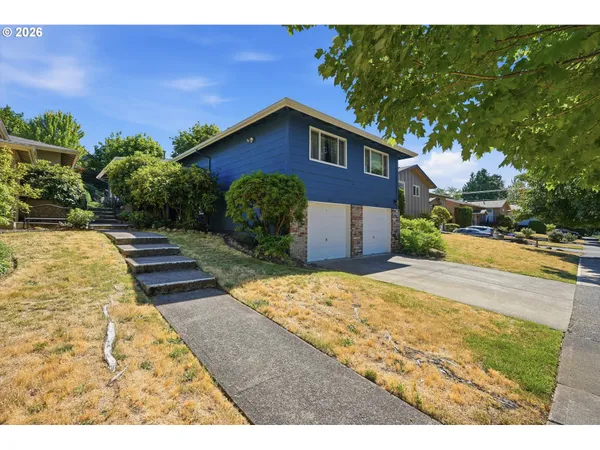 $295,000 | 2122 Northwest 14th Street, Gresham, OR 97030