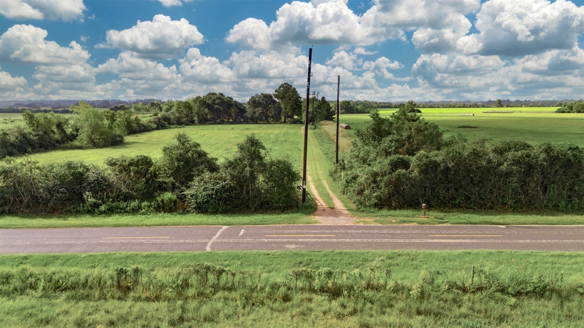 29211 Castle Road Waller, TX 77484 - Photo 13 of 24 Gallery Image 13