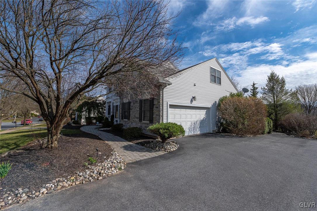 106 Sutton Road Easton, PA 18045 - Photo 3 of 34 Gallery Image 3