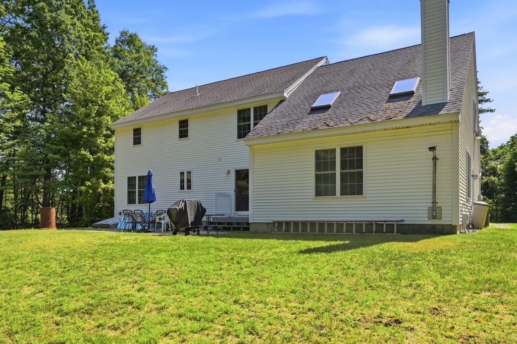 6 Hickory Hill Road Pelham, NH 03076 - Photo 33 of 33