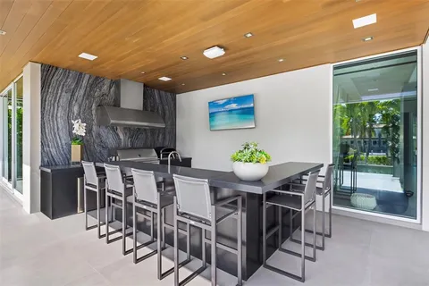 $19,750,000 | 650 Royal Plaza Drive, Fort Lauderdale, FL 33301