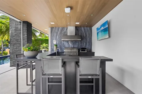 $19,750,000 | 650 Royal Plaza Drive, Fort Lauderdale, FL 33301